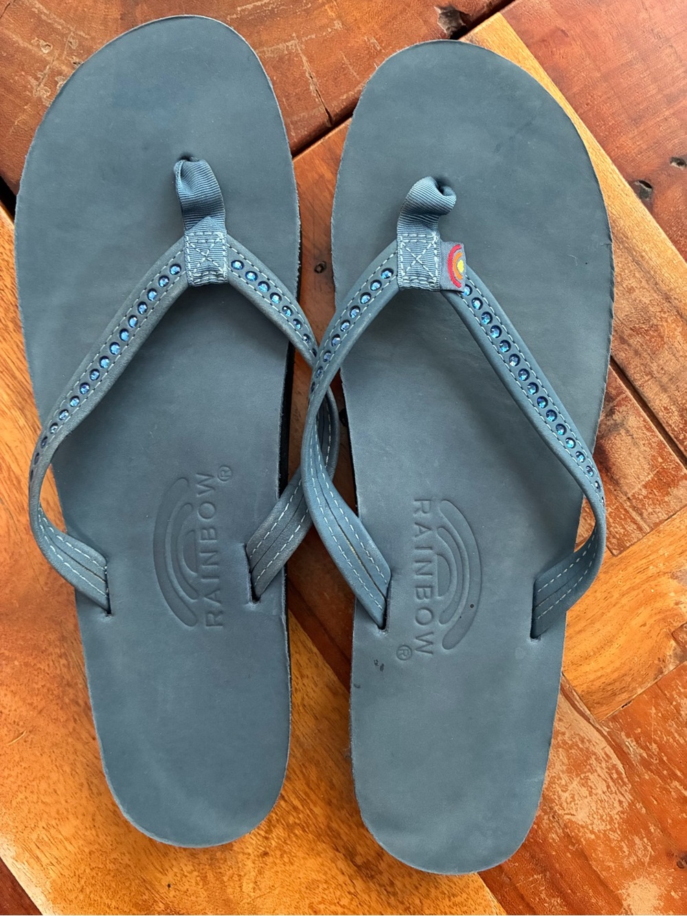 Rainbow Women's Blue Flip Flops with Beaded Strap size large (7.5-8.5)